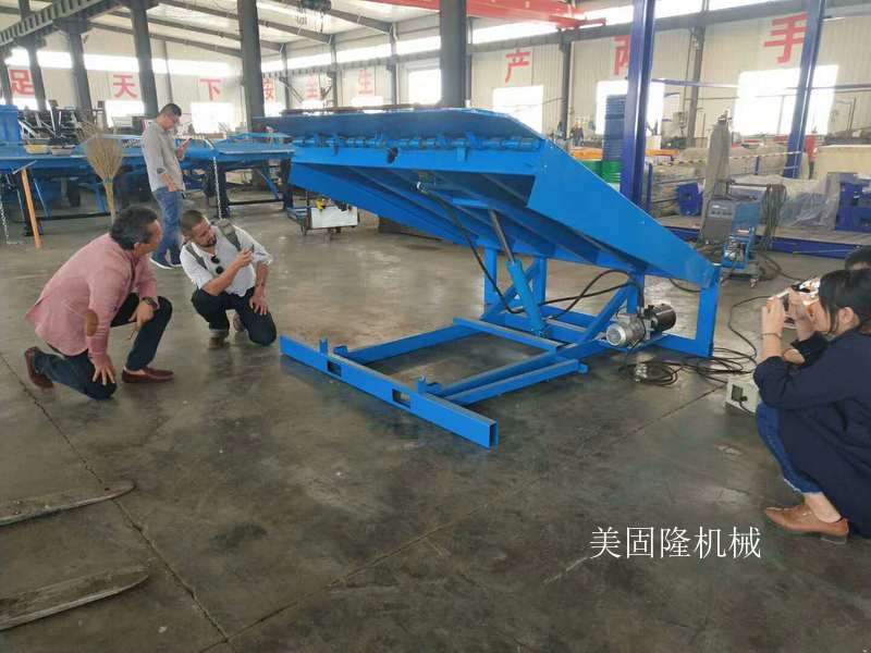 琼海固定式登车桥哪家好